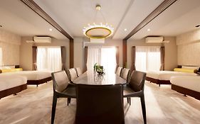 Dotombori Crystal Hotel 3